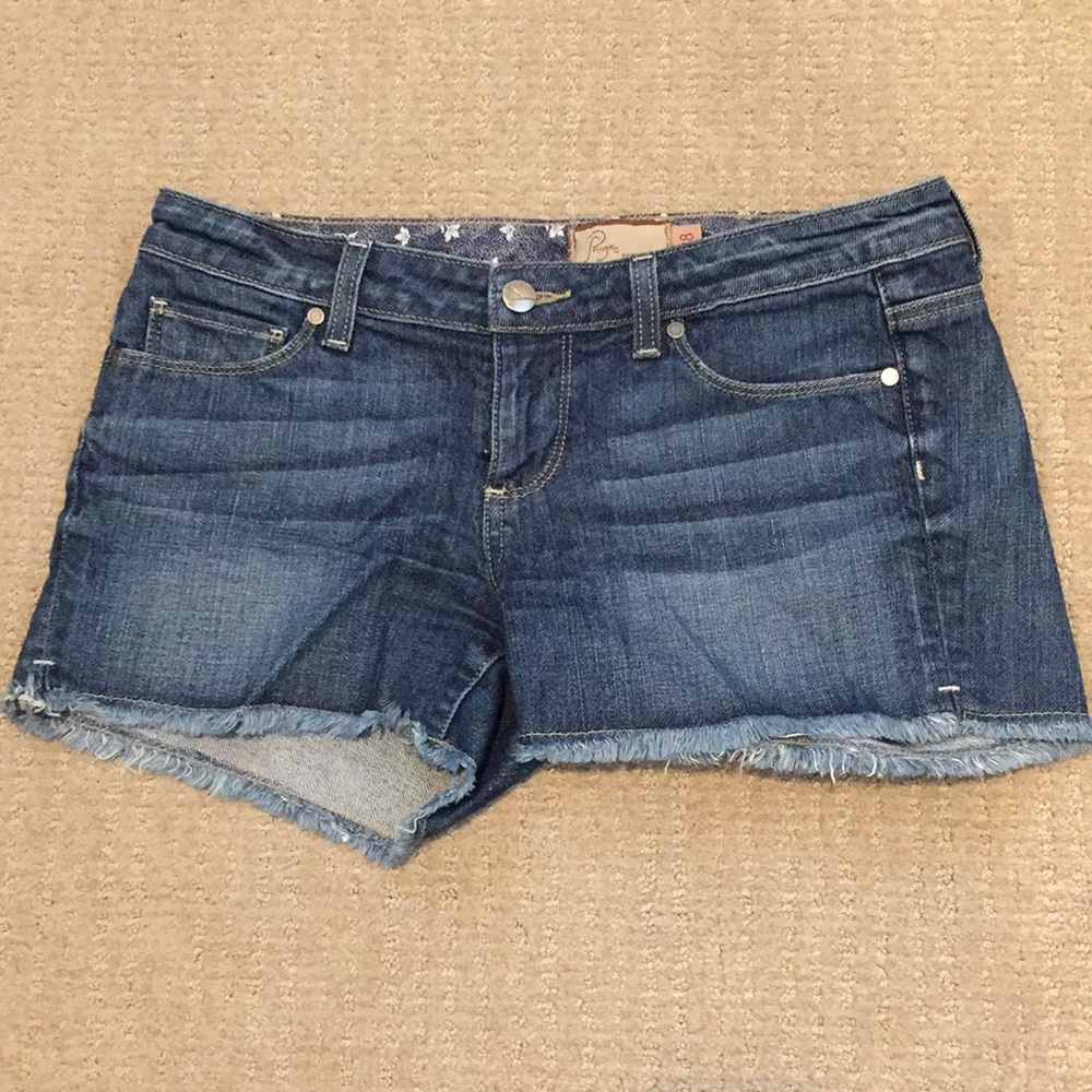 adorable paige cutoff jean shorts!